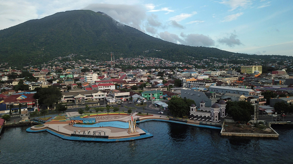 Ternate Pemandangan indah pulau Ternate
