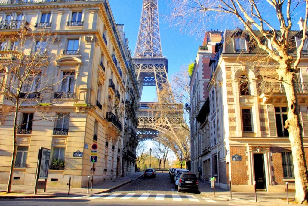 7th Arrondissement, Paris Elegance and History in the Heart of Paris