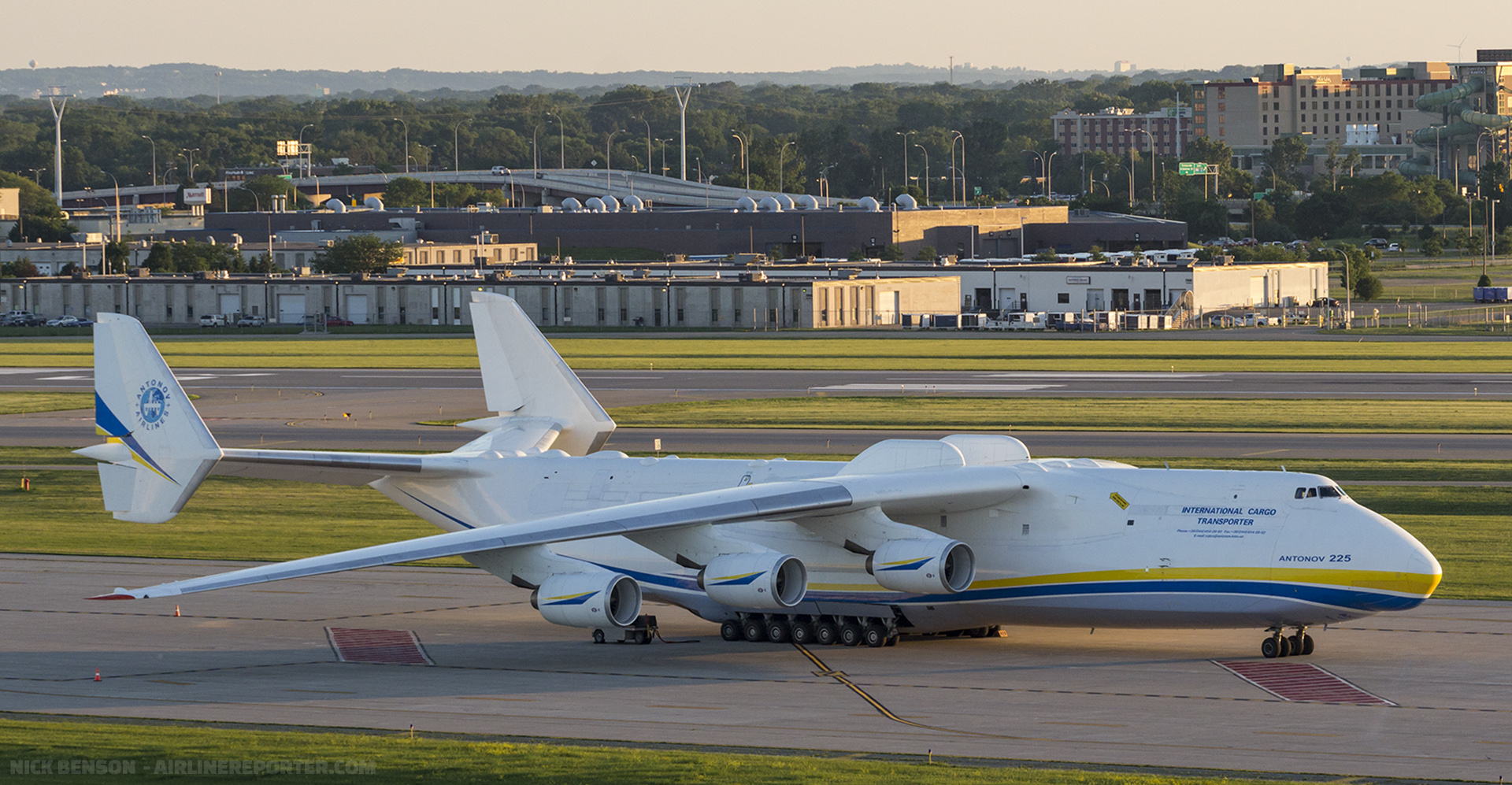Side view of the Antonov An-225 Mriya, highlighting its enormous cargo bay. 