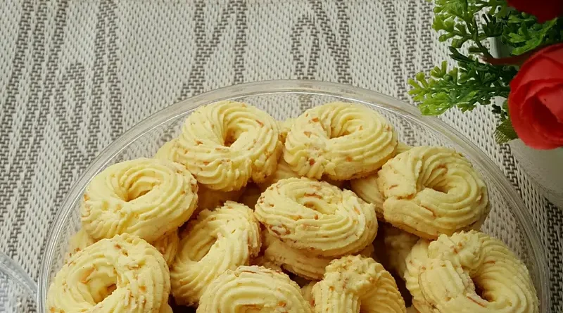 Kue Sagu Keju