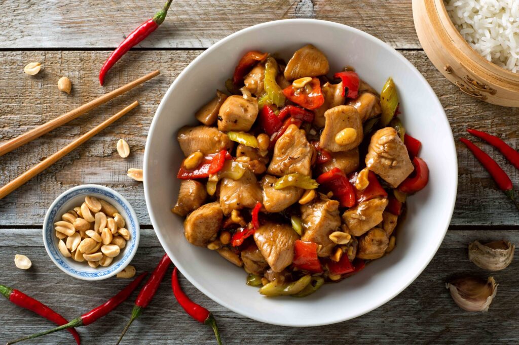 Ayam Kung Pao: Hidangan Khas Sichuan dengan Sensasi Pedas dan Gurih