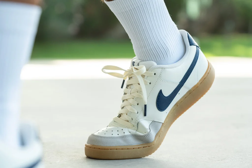 Nike Court Vision Low