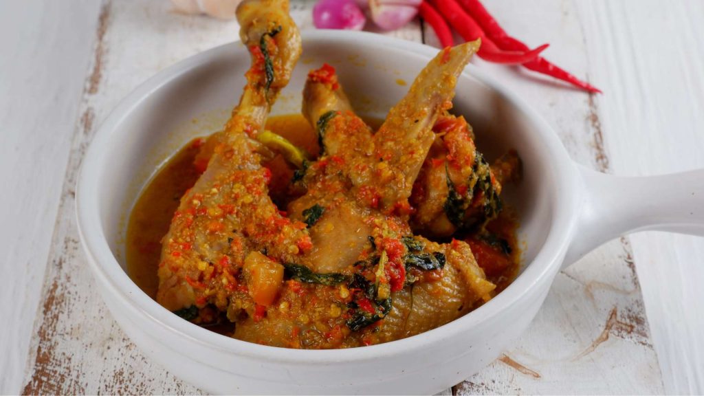 Keistimewaan Ayam Woku Belanga