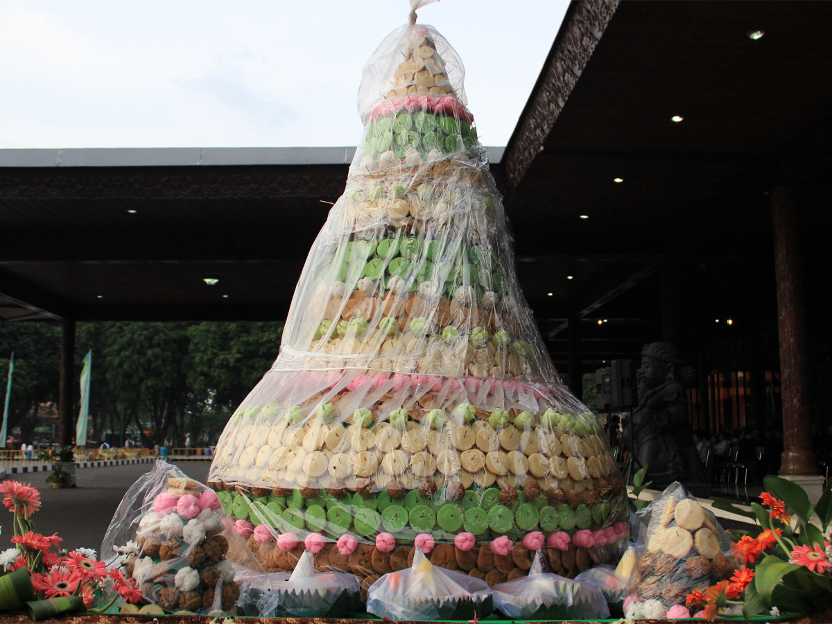 Asal-usul Gunungan Grebeg Syawal  dalam Tradisi Keraton