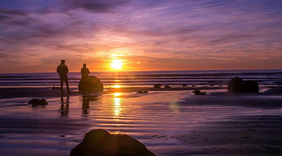 Pantai Moeraki