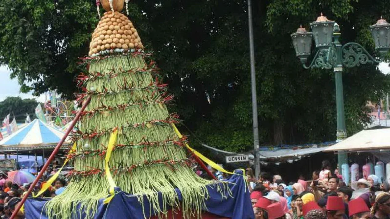 Tradisi yang Tetap Hidup di Era Modern