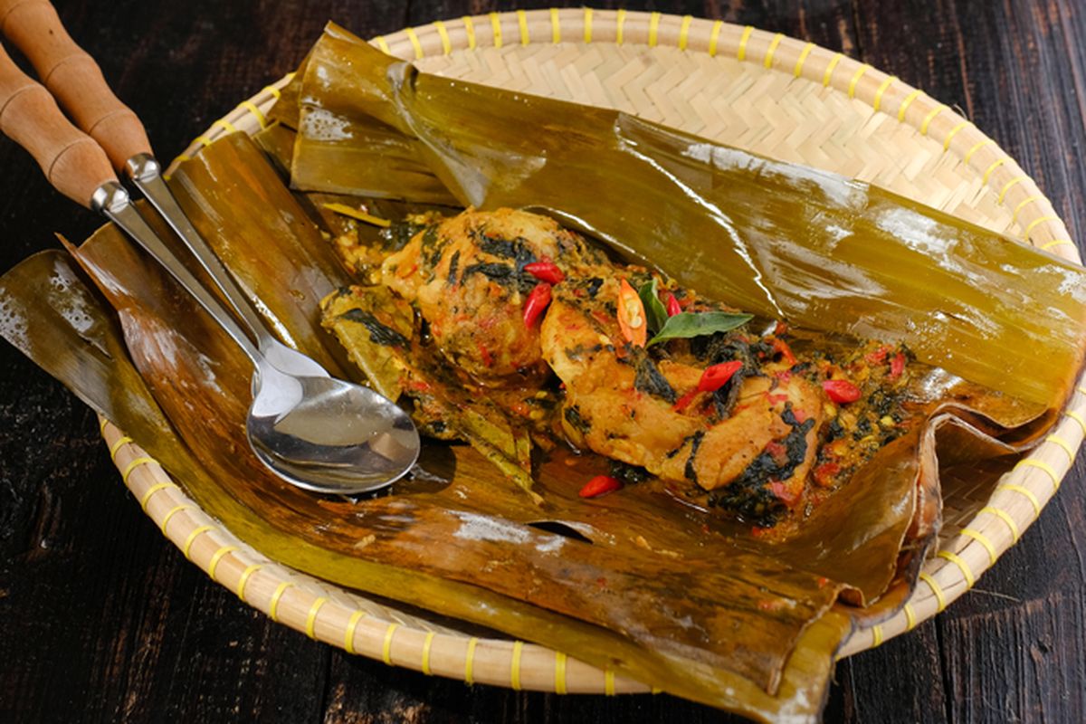 Mengapa Pepes Ayam Kemangi Selalu Digemari